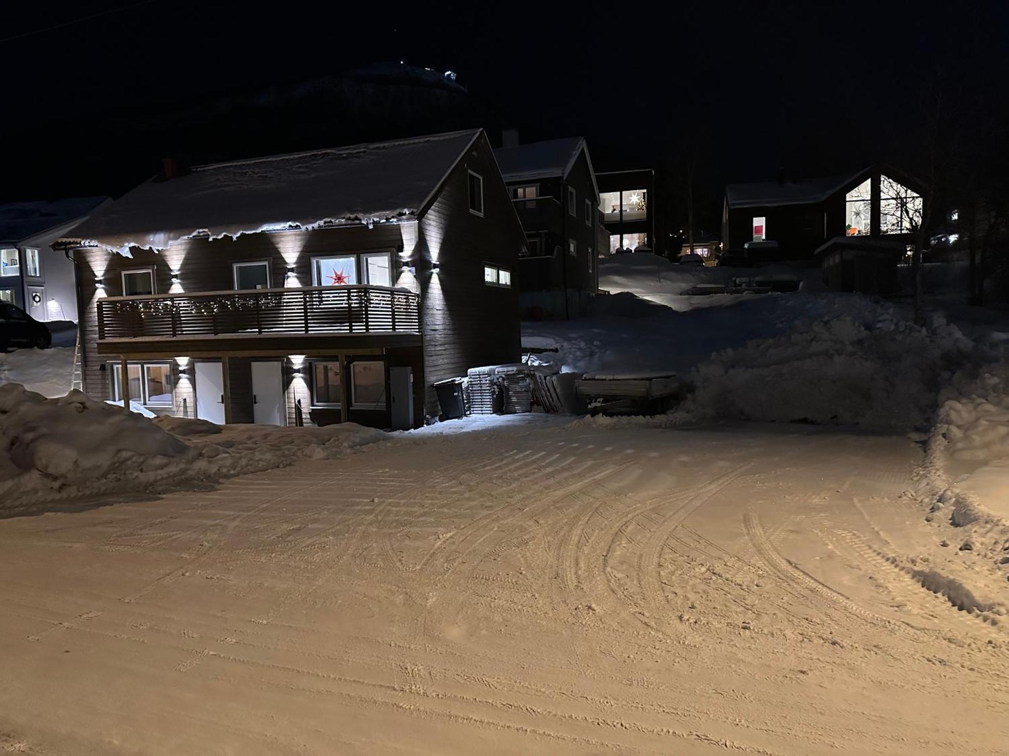 Tromsdalen Aurora Apartments ทรอมโซ ภายนอก รูปภาพ