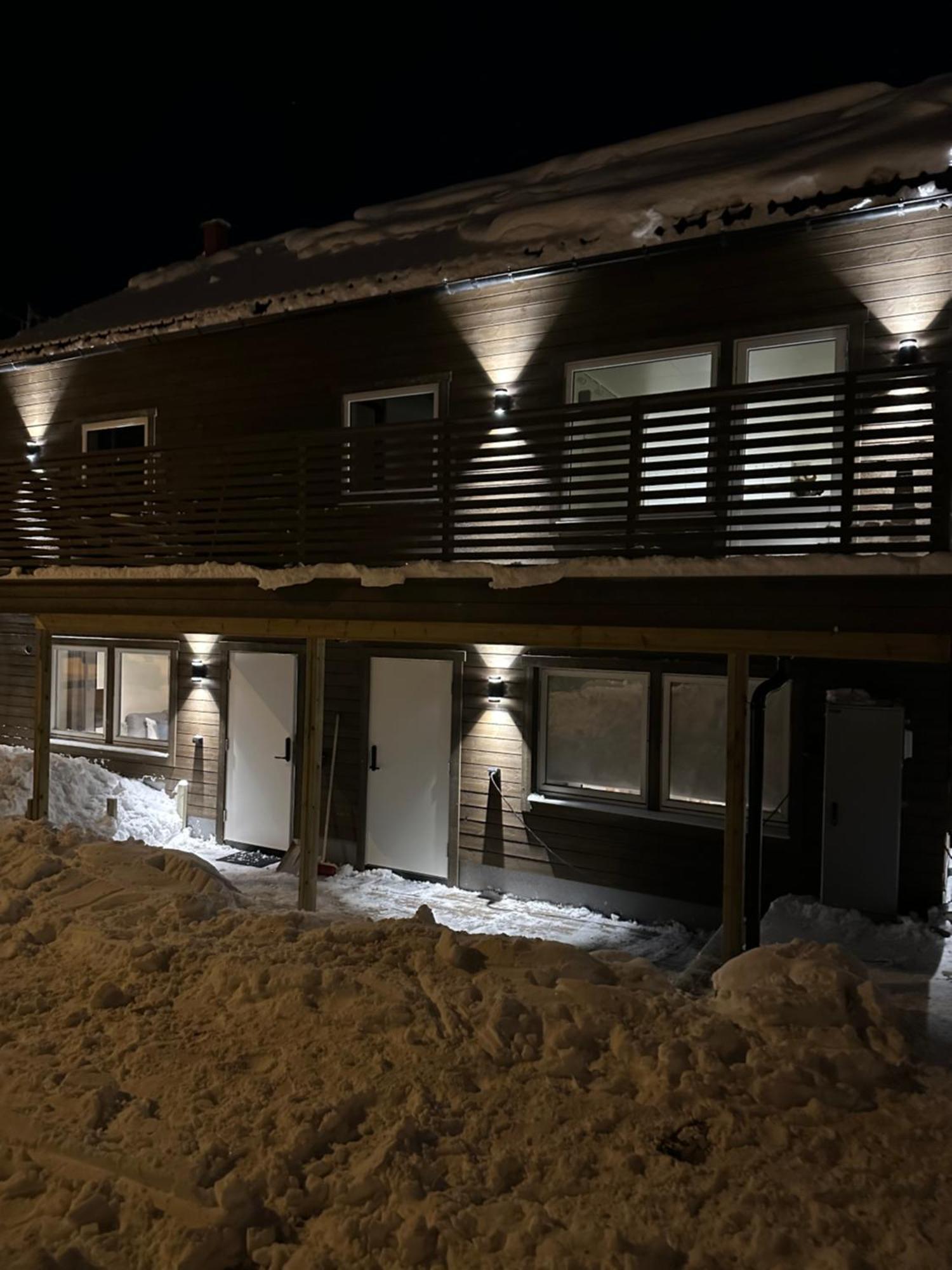 Tromsdalen Aurora Apartments ทรอมโซ ภายนอก รูปภาพ